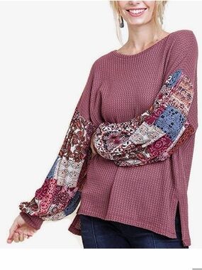 Umgee mauve paisley print waffle top size medium